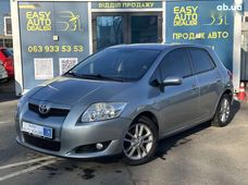 Продажа б/у Toyota Auris в Киеве - купить на Автобазаре