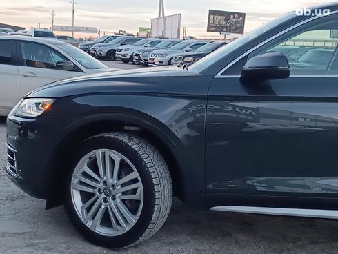 Audi Q5 2018 серый - фото 5