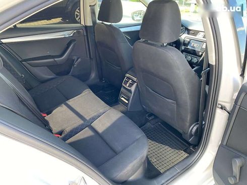 Skoda Octavia 2019 - фото 12