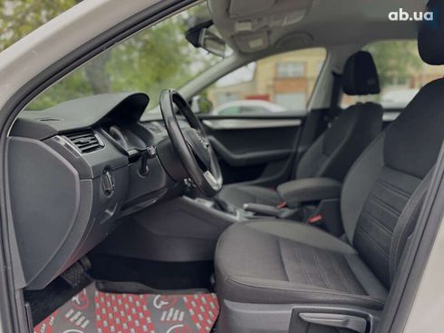 Skoda Octavia 2018 - фото 22