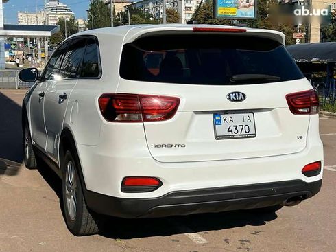 Kia Sorento 2019 - фото 10