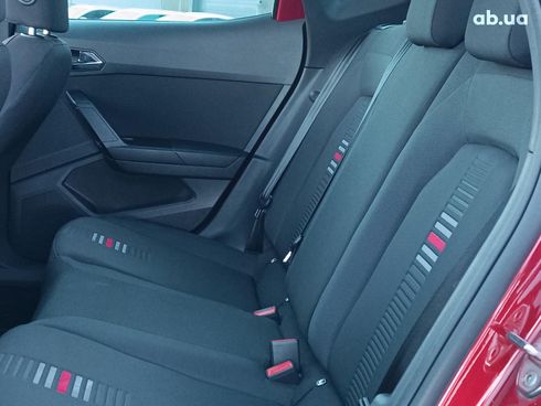 SEAT Arona 2018 красный - фото 32