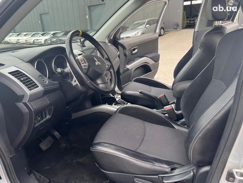 Mitsubishi Outlander 2012 серый - фото 87