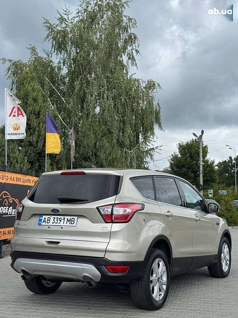 Ford Escape 2017 - фото 3