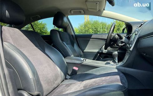 Toyota Avensis 2012 - фото 16