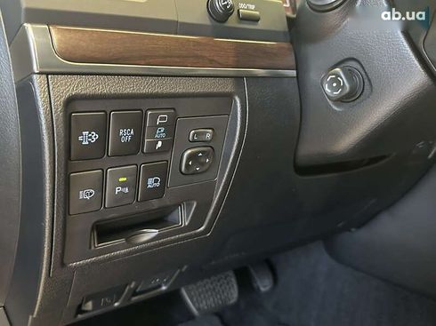 Toyota Land Cruiser 2018 - фото 26