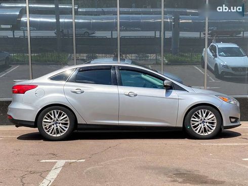 Ford Focus 2017 - фото 7