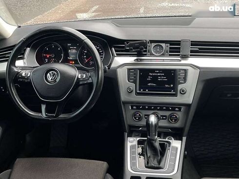 Volkswagen Passat 2017 - фото 16