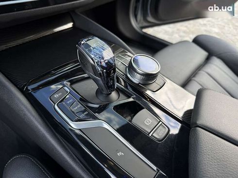 BMW 5 серия 2018 - фото 19