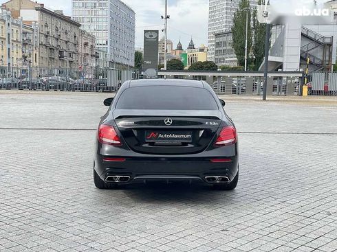 Mercedes-Benz E-Класс 2018 - фото 8