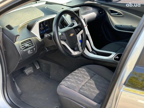 Chevrolet Volt 2012 серый - фото 25