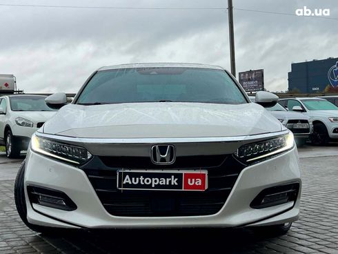 Honda Accord 2018 белый - фото 8