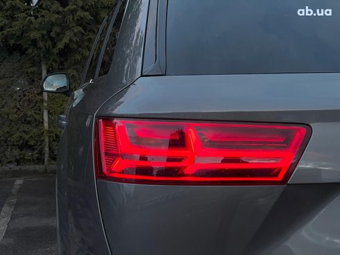 Audi Q7 2016 серый - фото 15
