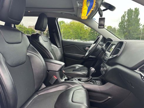 Jeep Cherokee 2019 белый - фото 24