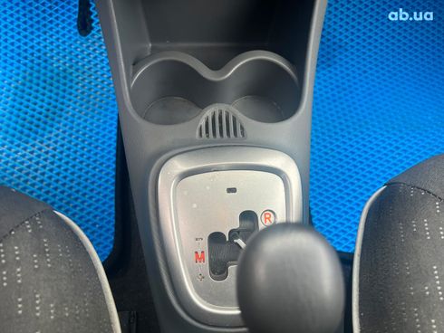 Peugeot 107 2011 синий - фото 22