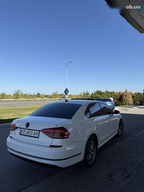 Volkswagen Passat 2017 - фото 9