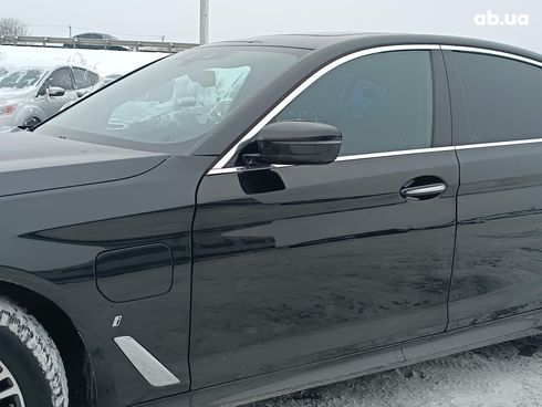 BMW 5 серия 2017 черный - фото 21