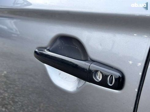 Mitsubishi Outlander 2020 - фото 12