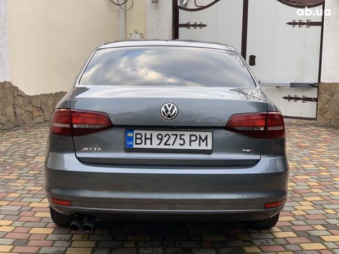 Volkswagen Jetta 2016 серый - фото 5