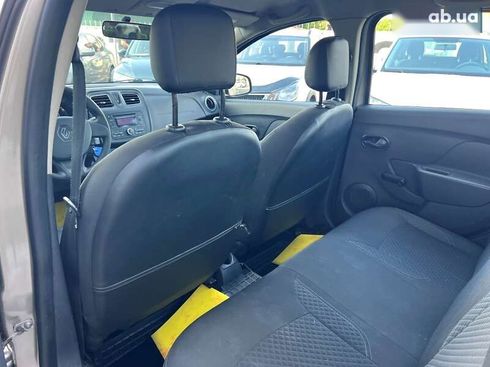 Renault Logan 2015 - фото 27