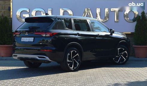 Mitsubishi Outlander 2021 - фото 13