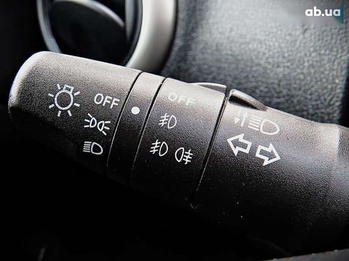 Nissan Note 2012 - фото 12