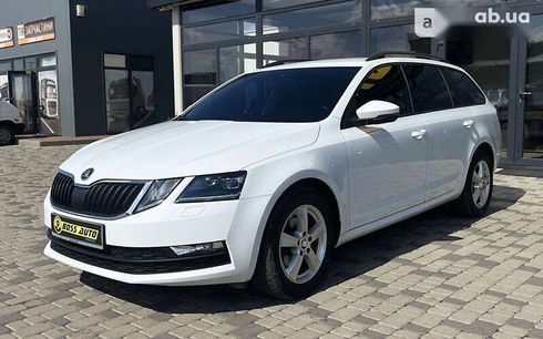 Skoda Octavia 2019 - фото 3