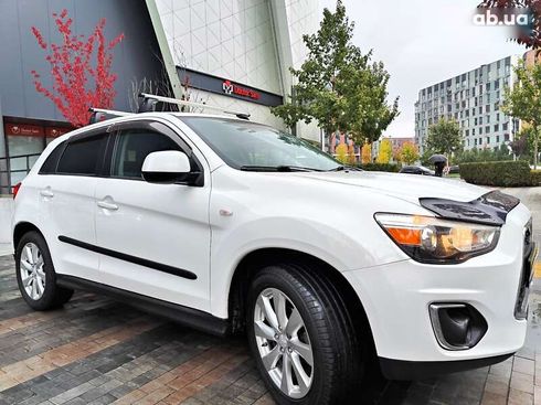Mitsubishi Outlander 2015 - фото 30
