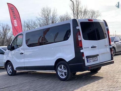Renault Trafic 2019 - фото 17