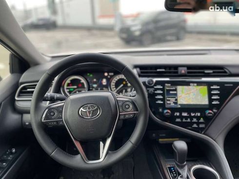 Toyota Camry 2019 - фото 26