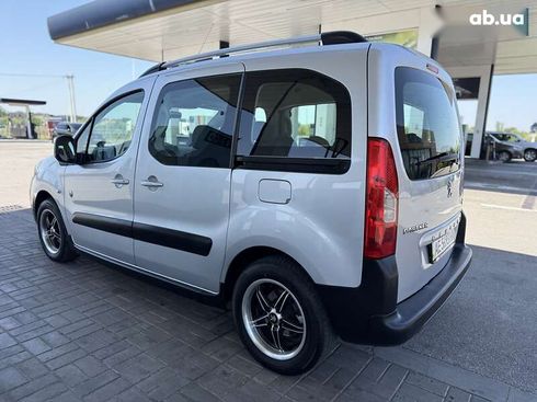 Peugeot Partner 2012 - фото 15