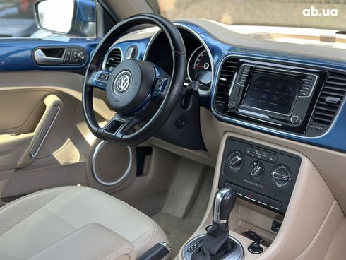 Volkswagen Beetle 2015 синий - фото 18