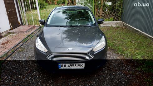Ford Focus 2015 серый - фото 10