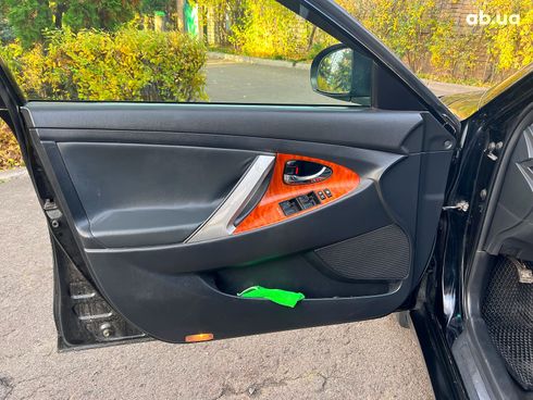 Toyota Camry 2011 черный - фото 9