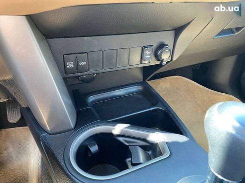 Toyota RAV4 2016 - фото 17