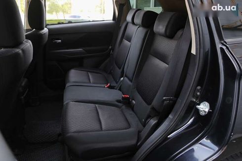 Mitsubishi Outlander 2012 - фото 10