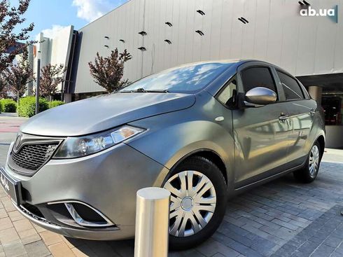 Geely GC5 2014 - фото 4