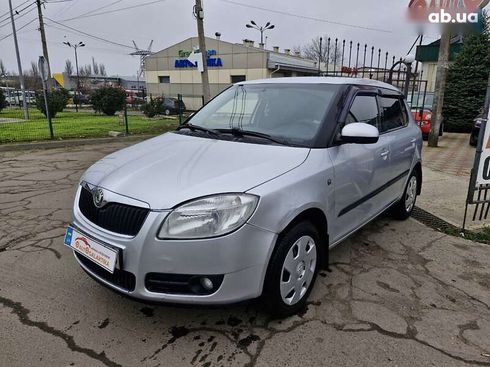 Skoda Fabia 2008 - фото 3