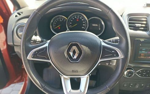 Renault Sandero 2020 - фото 11
