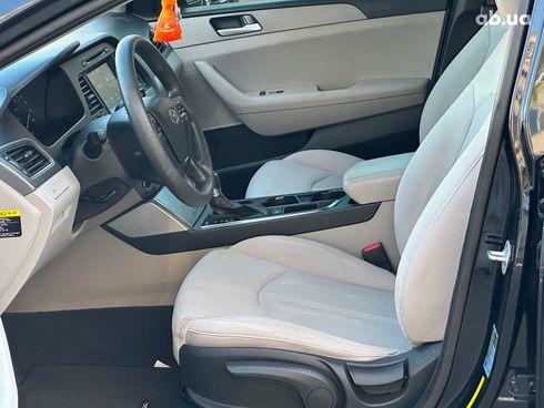 Hyundai Sonata 2015 черный - фото 9