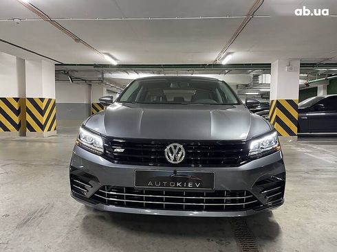 Volkswagen Passat 2017 - фото 5