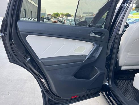 Volkswagen Tiguan 2018 черный - фото 35