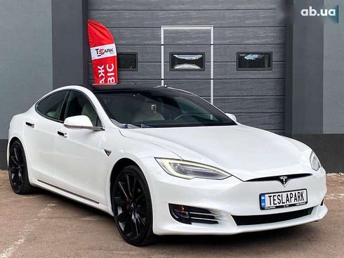Tesla Model S 2020 - фото 12
