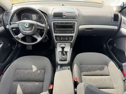 Skoda Octavia 2012 - фото 10
