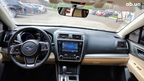 Subaru Legacy 2017 - фото 24