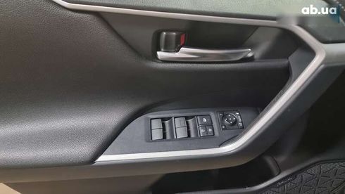 Toyota RAV4 2022 - фото 10