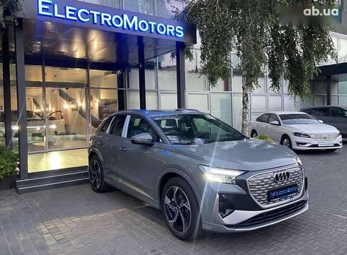 Audi Q4 e-tron 2025 - фото 2