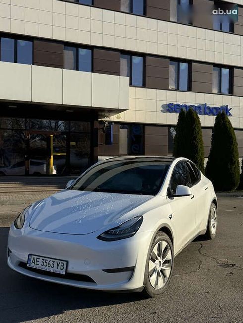 Tesla Model Y 2021 - фото 10