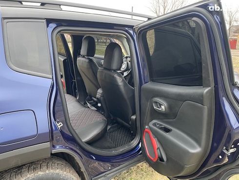 Jeep Renegade 2019 - фото 6