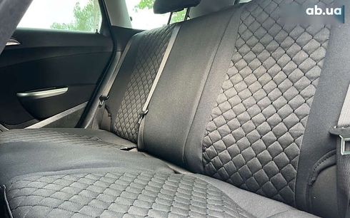 Opel Astra 2012 - фото 20